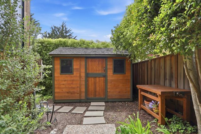328 Cliff Drive, Aptos, CA 95003
