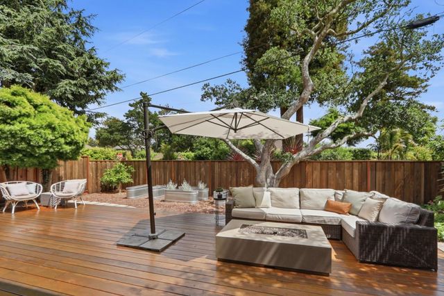 328 Cliff Drive, Aptos, CA 95003