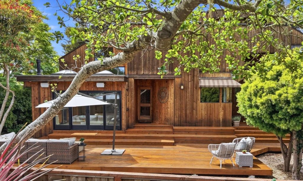 328 Cliff Drive, Aptos, CA 95003