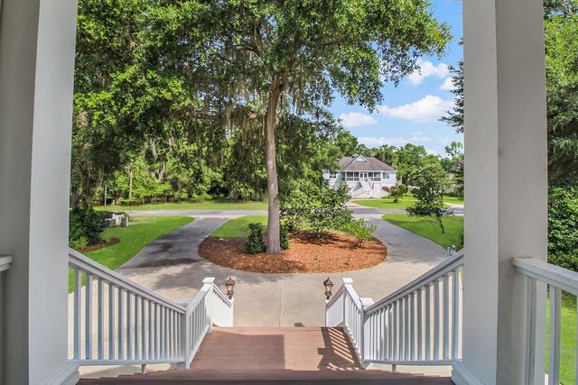 1207 Cherry Laurel Drive NE, Townsend, GA 31331