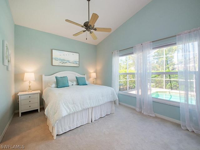 64 Glen Eagle CIR, Naples, FL 34104