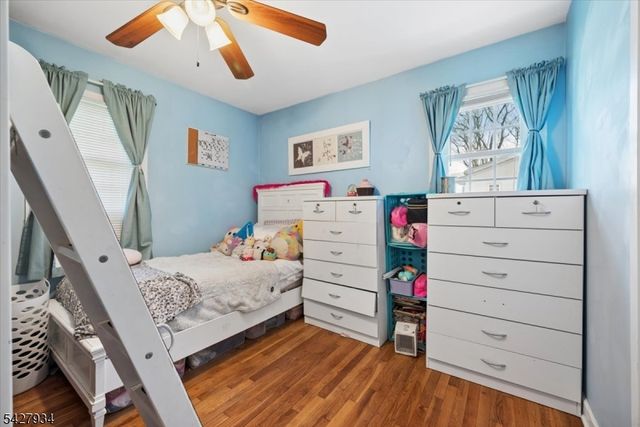 77 Brooklyn Rd, Stanhope Boro, NJ 07874