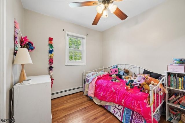 77 Brooklyn Rd, Stanhope Boro, NJ 07874