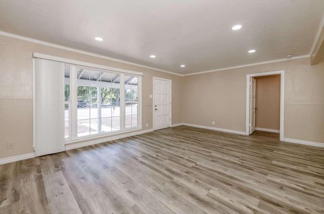 4155 N Palm Avenue, Fresno, CA 93704