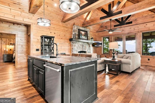 1175 Wolfcreek Road, Murphy, NC 28906