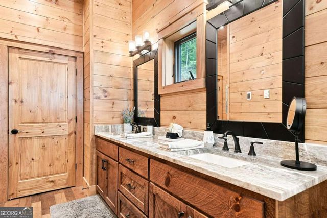 1175 Wolfcreek Road, Murphy, NC 28906
