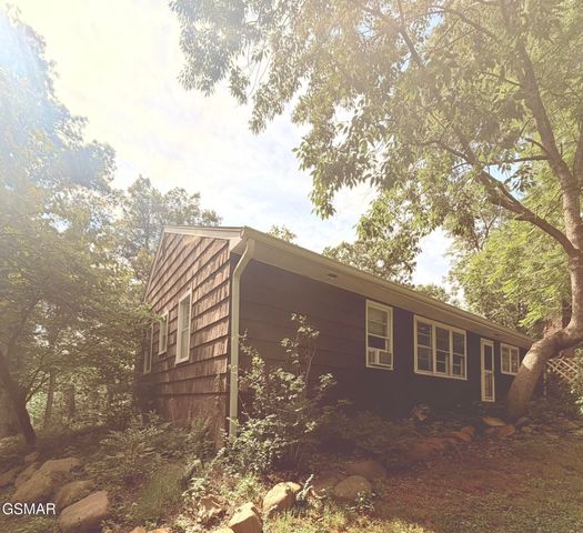 5704 Rockhaven Road, Knoxville, TN 37920