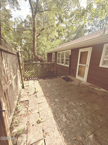 5704 Rockhaven Road, Knoxville, TN 37920