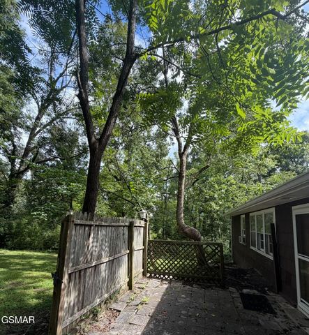 5704 Rockhaven Road, Knoxville, TN 37920
