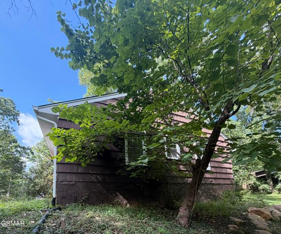 5704 Rockhaven Road, Knoxville, TN 37920