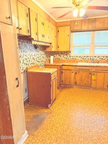 5704 Rockhaven Road, Knoxville, TN 37920