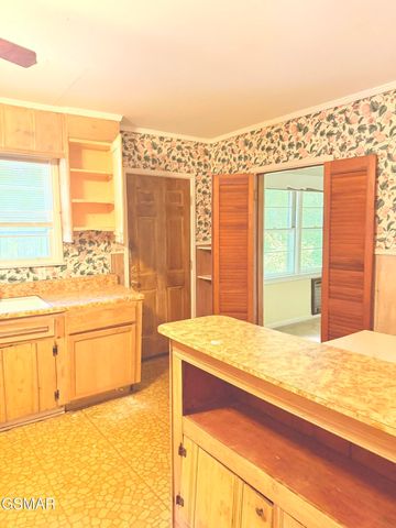 5704 Rockhaven Road, Knoxville, TN 37920