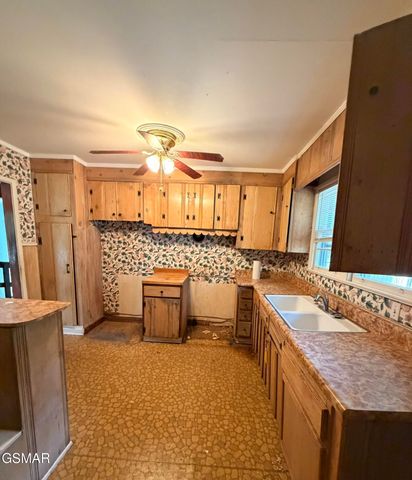 5704 Rockhaven Road, Knoxville, TN 37920