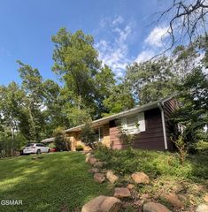 5704 Rockhaven Road, Knoxville, TN 37920