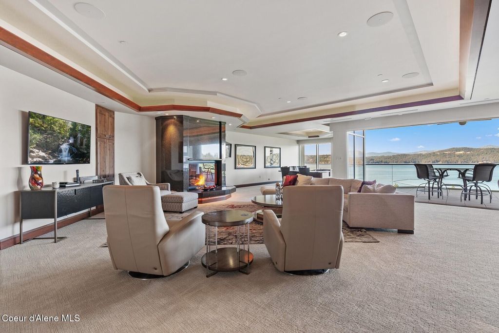 1031 S Island Green Dr, Coeur d'Alene, ID 83814 photo 4