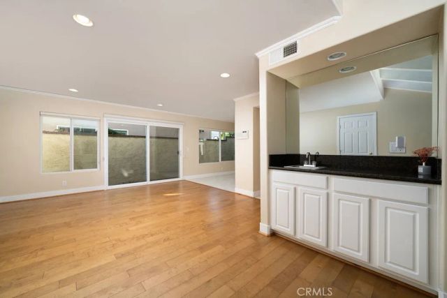 34 Columbus, Irvine, CA 92620