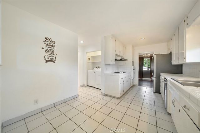 1523 S 8th Avenue, Arcadia, CA 91006
