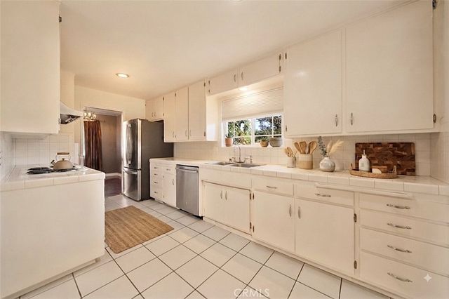 1523 S 8th Avenue, Arcadia, CA 91006