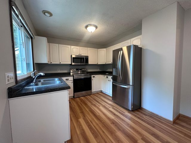 15229 Buchanan Court, Eden Prairie, MN 55344