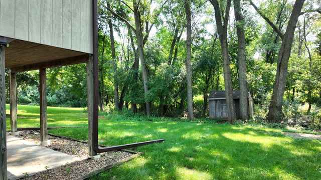 15229 Buchanan Court, Eden Prairie, MN 55344