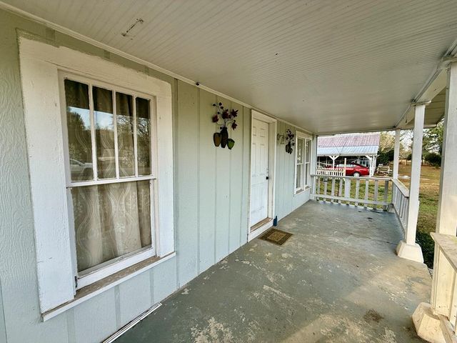 304 Highland Drive, Hartford, AL 36344