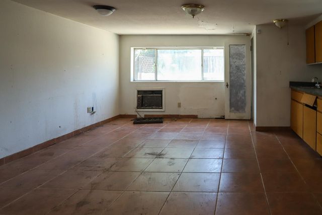 204 E Terrace Avenue, Fresno, CA 93704