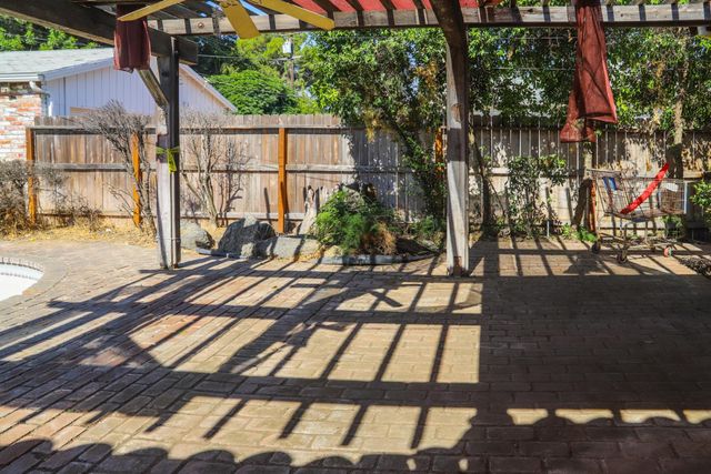 204 E Terrace Avenue, Fresno, CA 93704