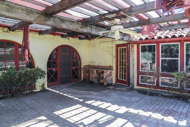 204 E Terrace Avenue, Fresno, CA 93704