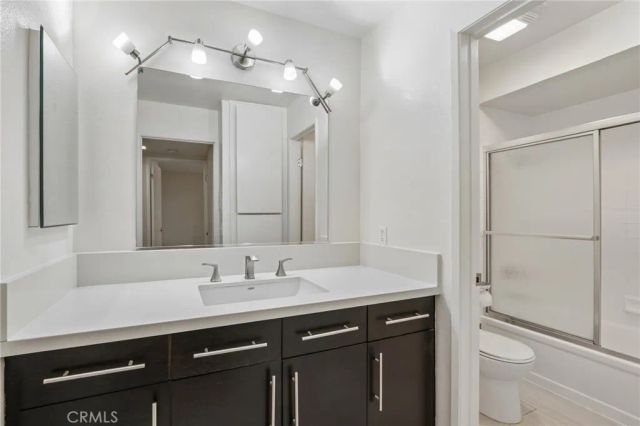 898 Temple Terrace 122, Los Angeles, CA 90042