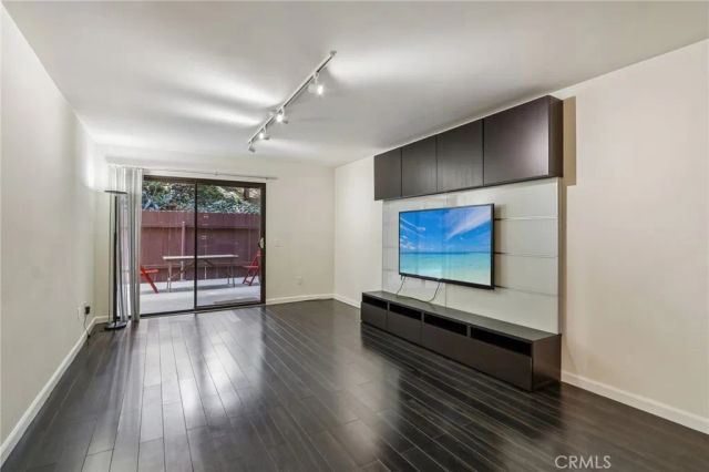 898 Temple Terrace 122, Los Angeles, CA 90042