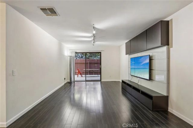 898 Temple Terrace 122, Los Angeles, CA 90042
