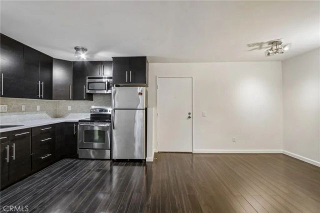 898 Temple Terrace 122, Los Angeles, CA 90042