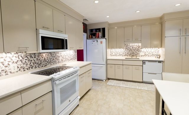 12 Stevens Place, Saugus, MA 01906