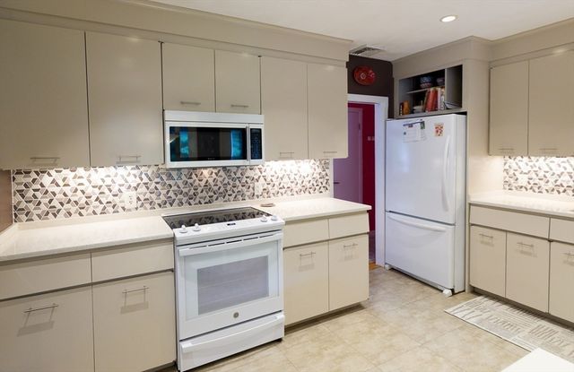 12 Stevens Place, Saugus, MA 01906