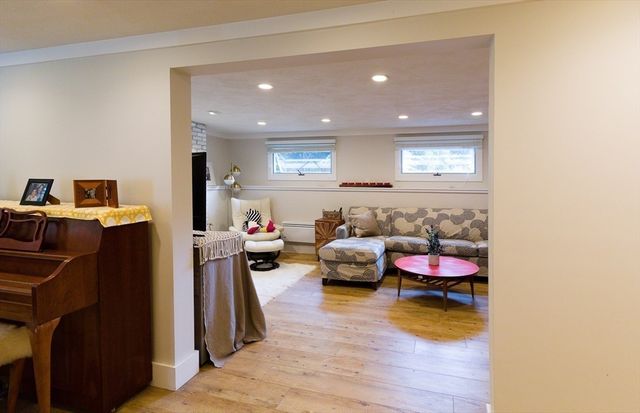 12 Stevens Place, Saugus, MA 01906