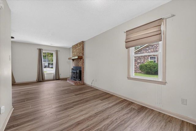 613 Brailsford Boulevard, Summerville, SC 29485