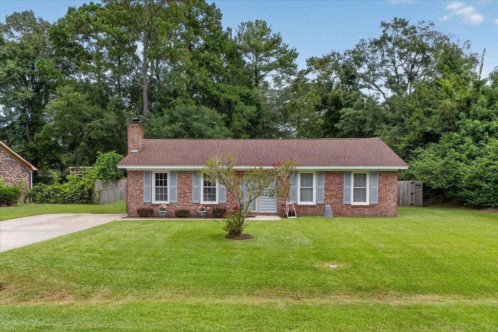 613 Brailsford Boulevard, Summerville, SC 29485