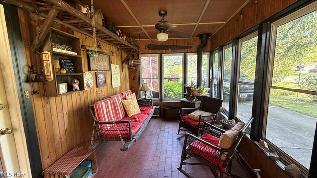 154 Taylor Road, Barberton, OH 44203