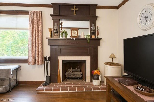 154 Taylor Road, Barberton, OH 44203