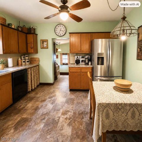 154 Taylor Road, Barberton, OH 44203