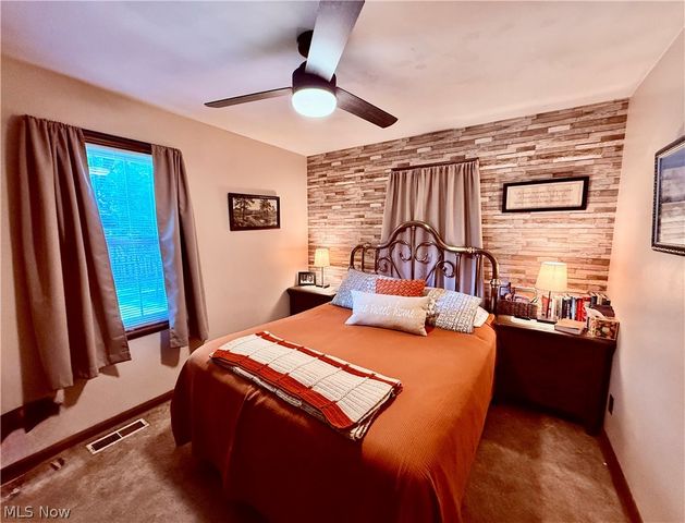 154 Taylor Road, Barberton, OH 44203