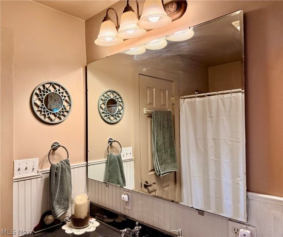 154 Taylor Road, Barberton, OH 44203