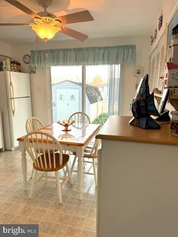 210 CEDARDALE AVE, Villas, NJ 08251