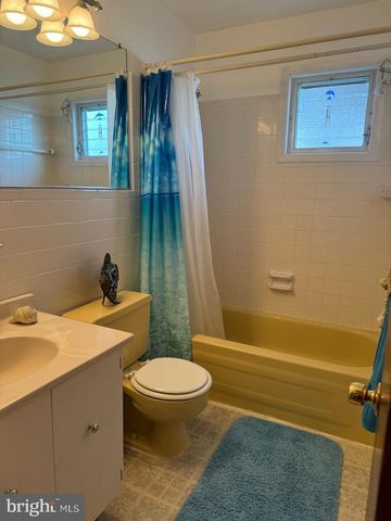 210 CEDARDALE AVE, Villas, NJ 08251