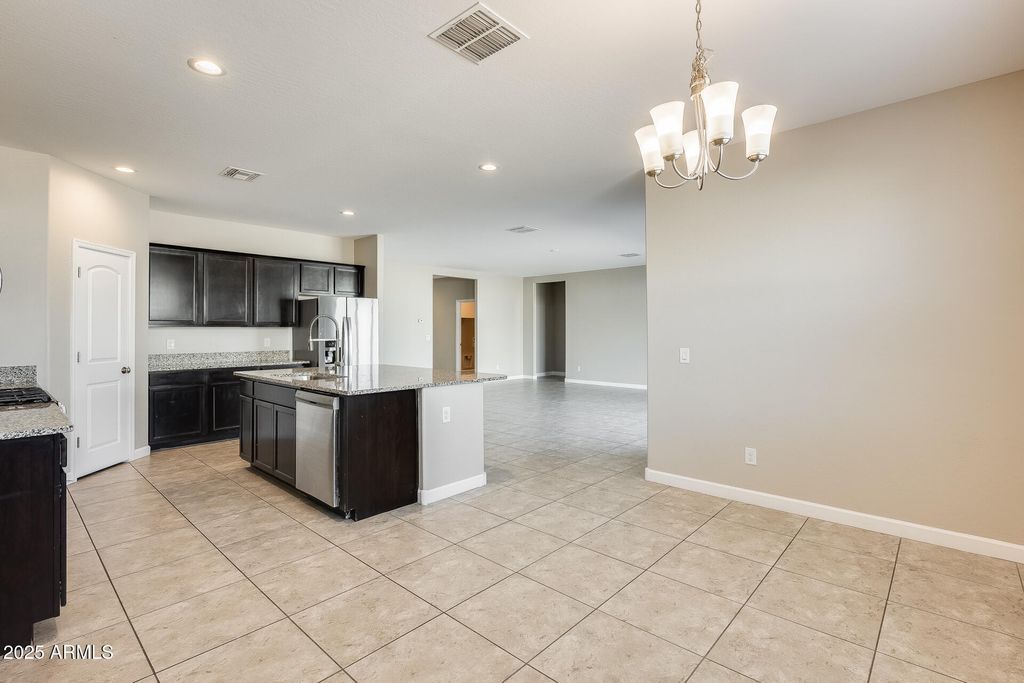 Image 16 of property listing at 30388 W AMELIA Avenue, Buckeye, AZ 85396