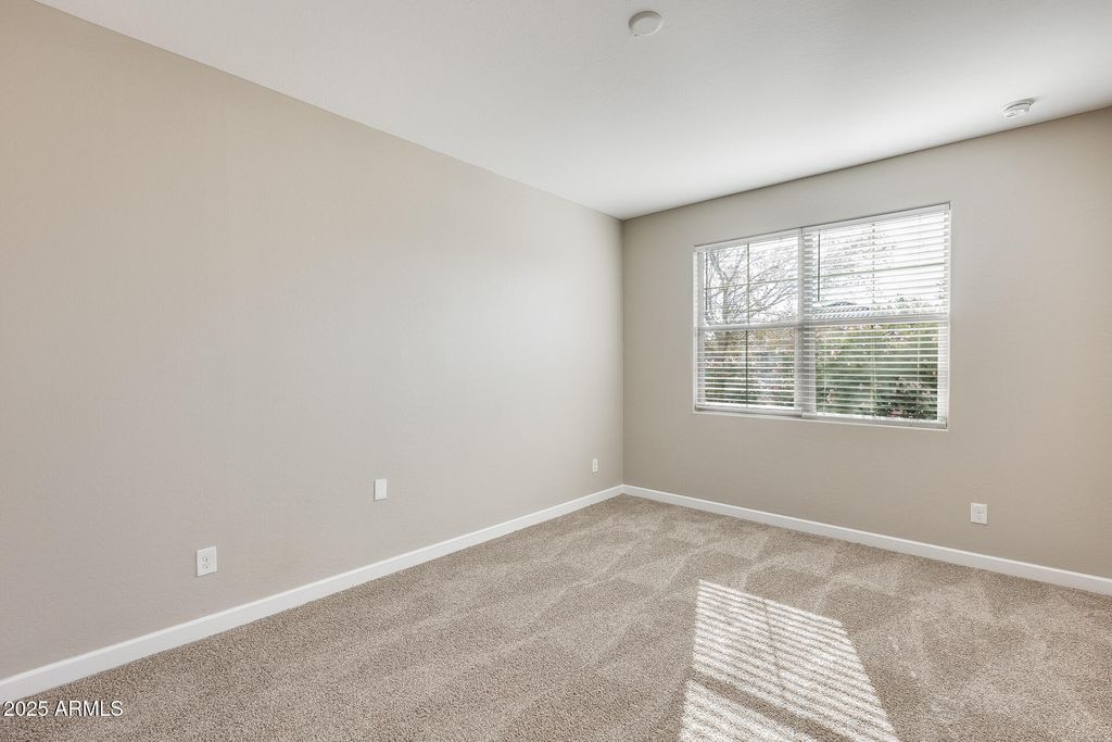 Image 20 of property listing at 30388 W AMELIA Avenue, Buckeye, AZ 85396