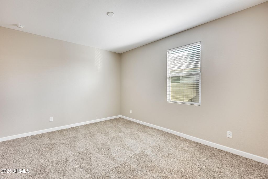 Image 22 of property listing at 30388 W AMELIA Avenue, Buckeye, AZ 85396