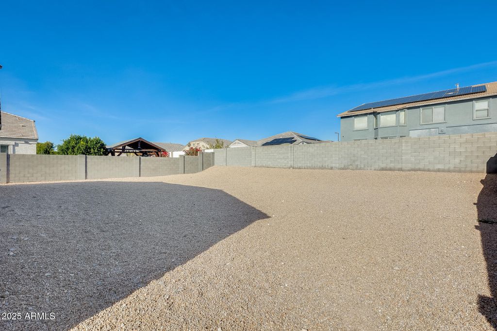 Image 36 of property listing at 30388 W AMELIA Avenue, Buckeye, AZ 85396