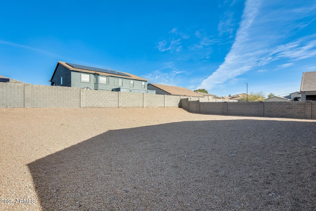 Image 38 of property listing at 30388 W AMELIA Avenue, Buckeye, AZ 85396