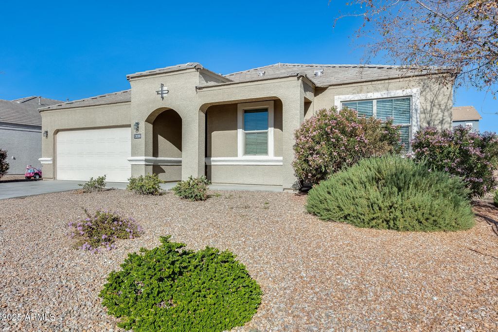 Image 7 of property listing at 30388 W AMELIA Avenue, Buckeye, AZ 85396
